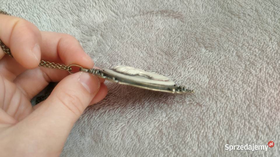 Wisior naszyjnik duży duża kamea z kobieta