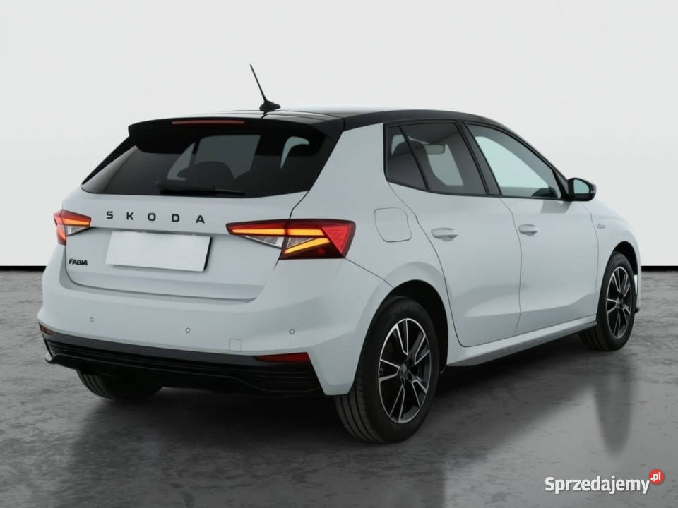 Skoda Fabia 10 TSI światła do jazdy dziennej