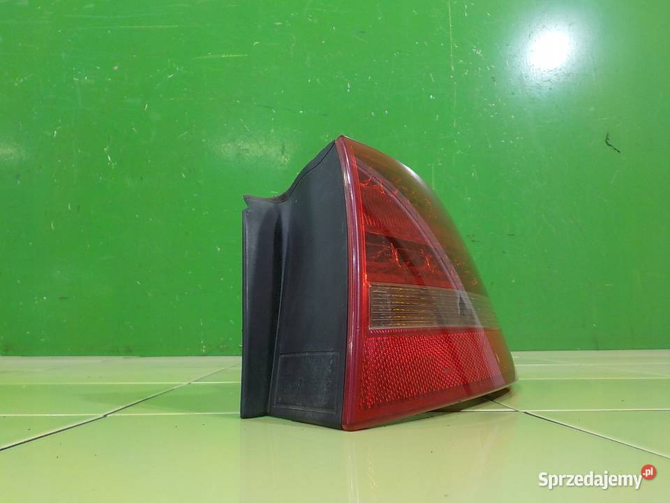 AUDI A5 8T 20 TDI 09r COUPE 2D lampa prawa tyl