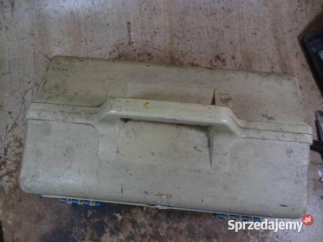 plastikowa skrzynka narzędziowa Pneumant MZ AWO Żary
