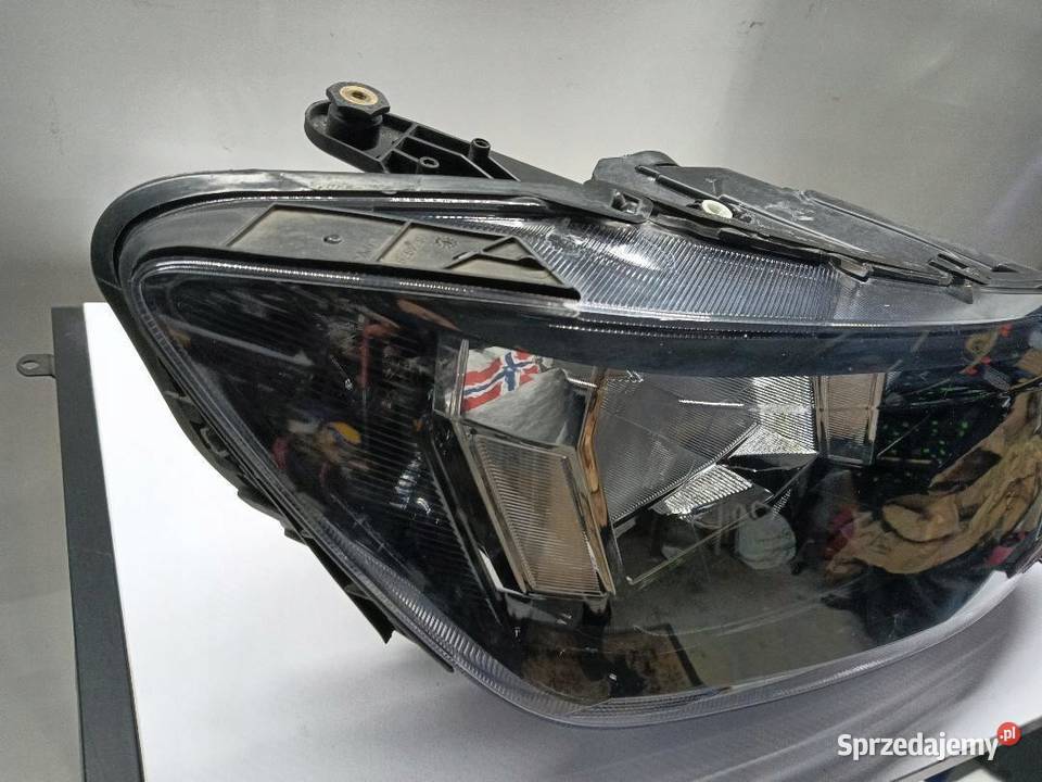 LAMPA PRZÓD PRZEDNIA PRAWA VW CADDY 4 2K8941C06 osobowe wielkopolskie sprzedam