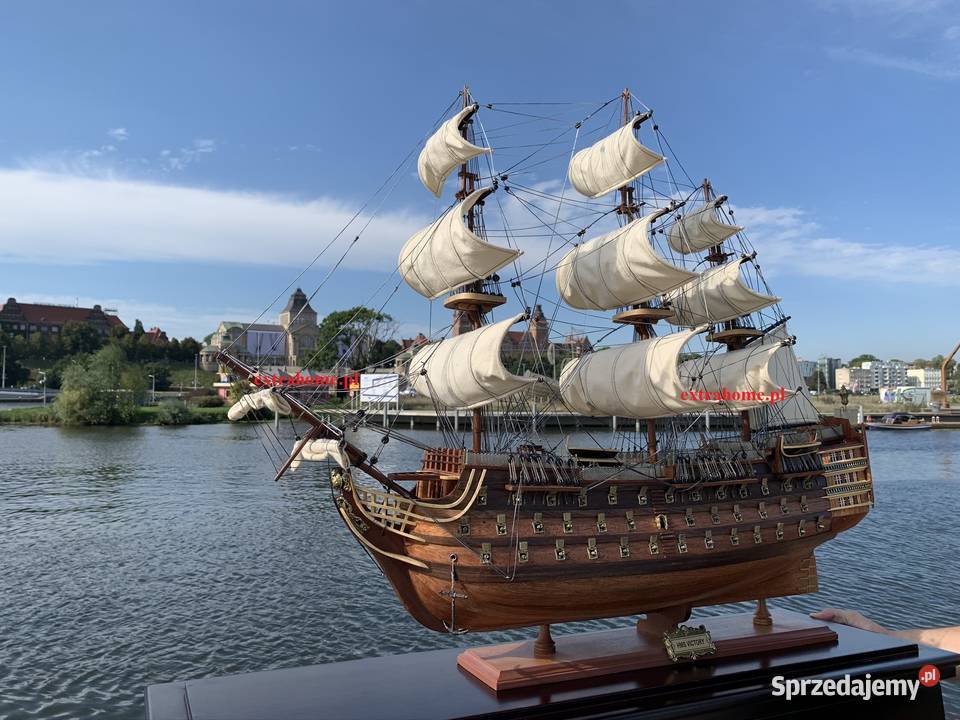 Drewniana Replika statku żaglowca HMS Victory 90 Wrocław