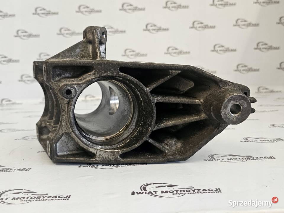 VITO 22 CDI 646980 95 08r łapa silnika świętokrzyskie