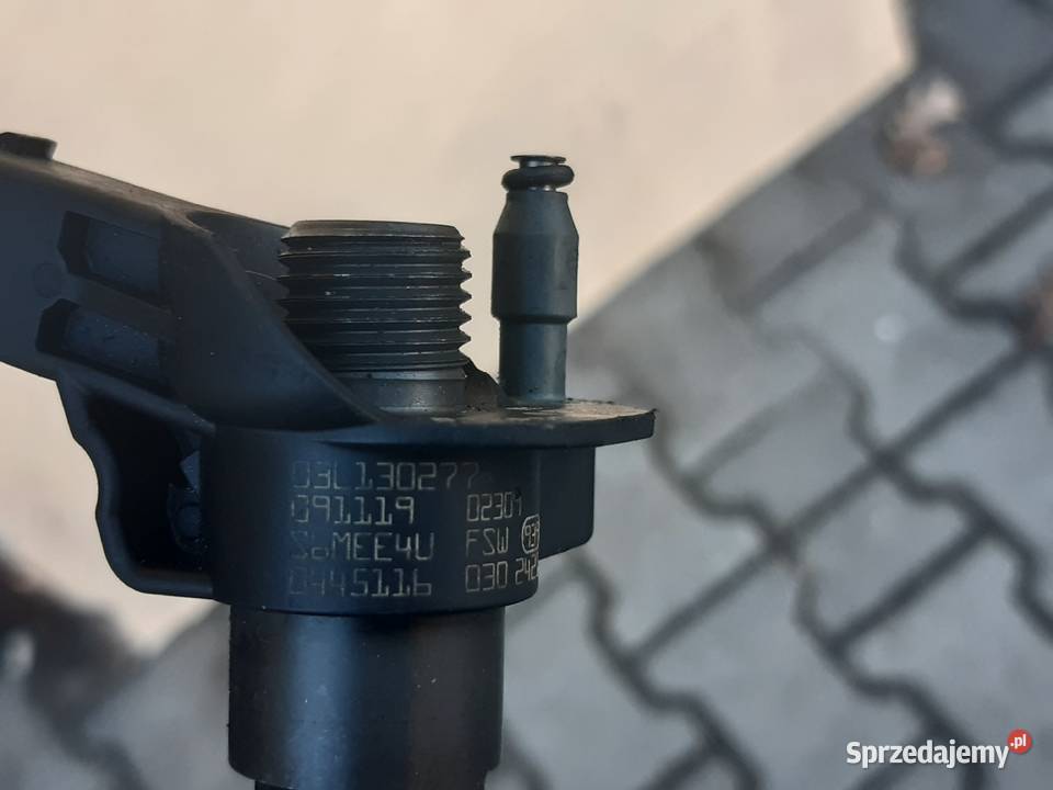 Wtryski Wtryskiwacze Audi 20 TDI 03L1300277 Kraków