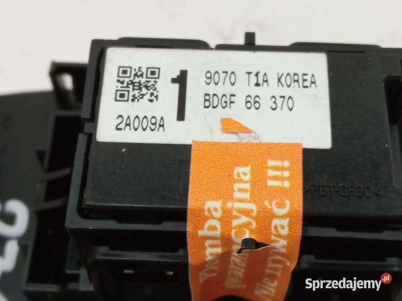 PRZEŁĄCZNIK SZYB PRAWY PRZÓD BDGF66370 Mazda 3 sprzedam