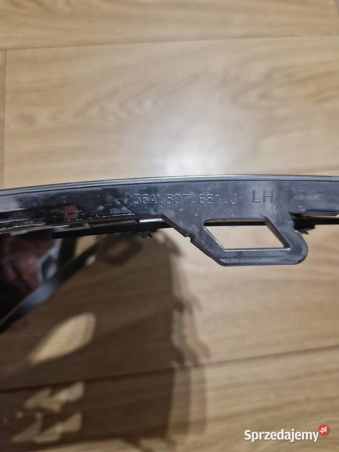 BENTLEY BENTAYGA LH boczny grill 36A807893F Rok produkcji 2021 Milicz sprzedam
