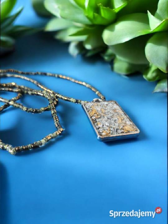 Srebrno złoty naszyjnik z żywicy ze smokiem Sanok