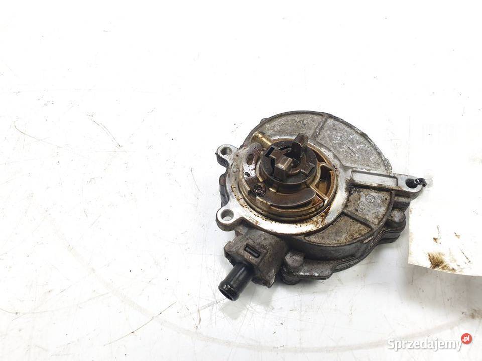POMPA VACUM AUDI A6 C7 06E145100R Lipno