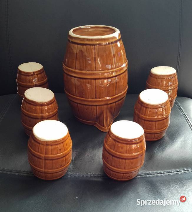 Beczka i 6 małych beczułek