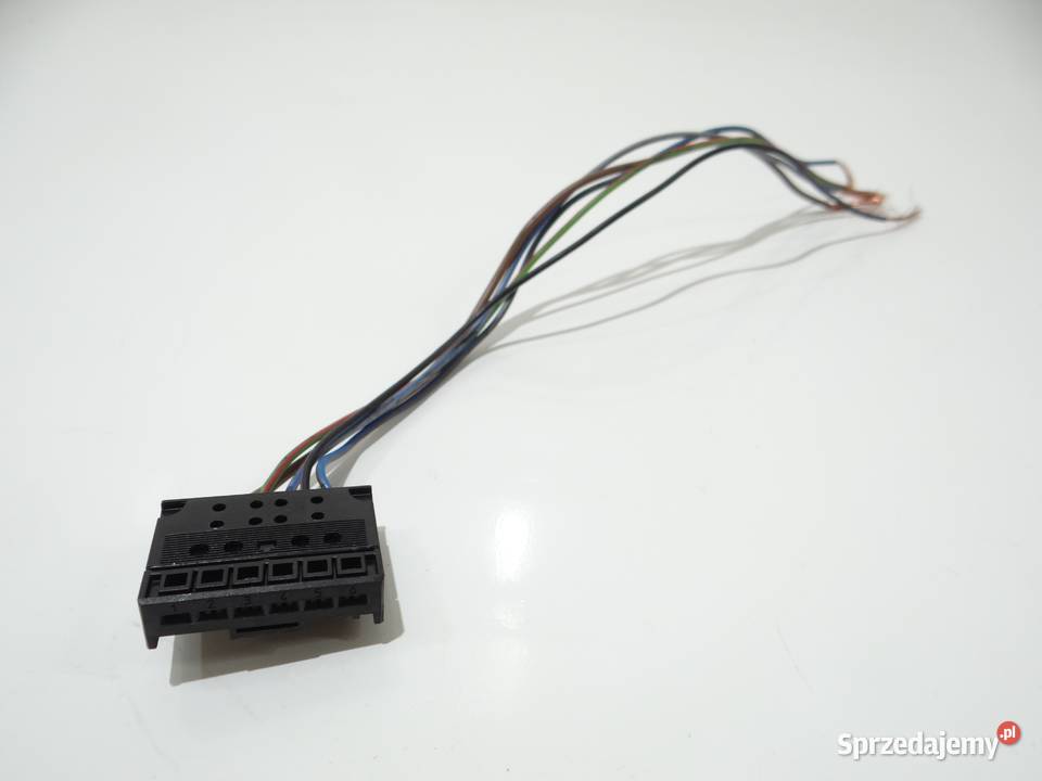 KOSTKA LAMPY TYŁ BMW E88 osobowe Strzyżewice sprzedam