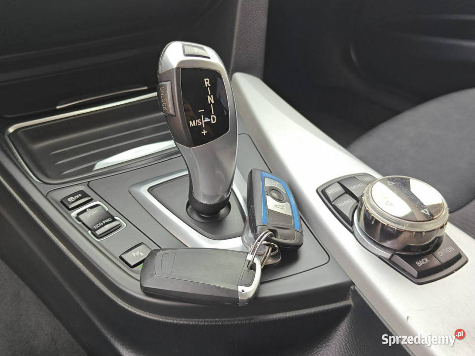 BMW 318 F30F31 2012 Karczew
