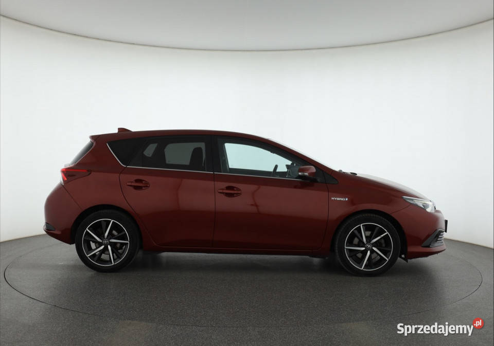 Toyota Auris Hybrid nieuszkodzony śląskie Katowice
