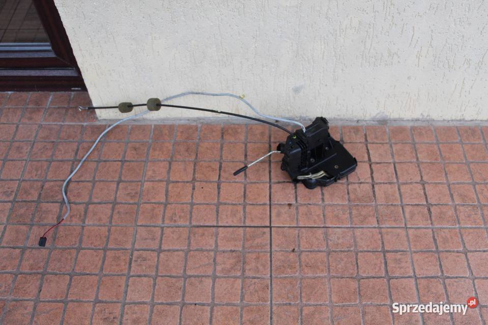 ZAMEK DRZWI PRAWY PRZÓD 2 PIN MERCEDES W203
