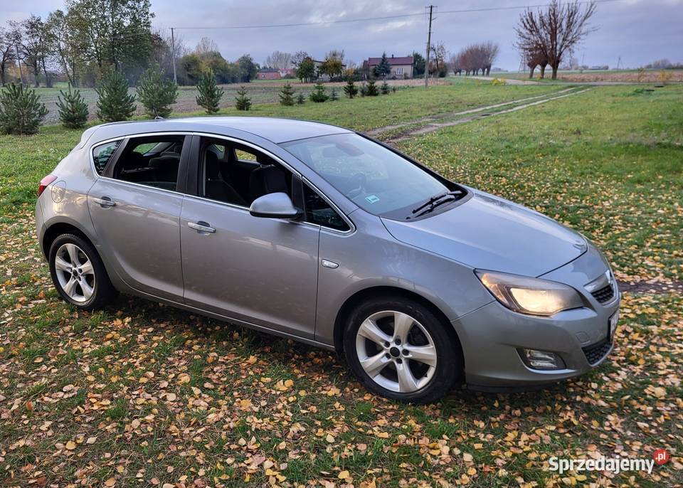 Opel Astra J IV BOGATE WYPSAŻENIE wielofunkcyjna kierownica Krośniewice