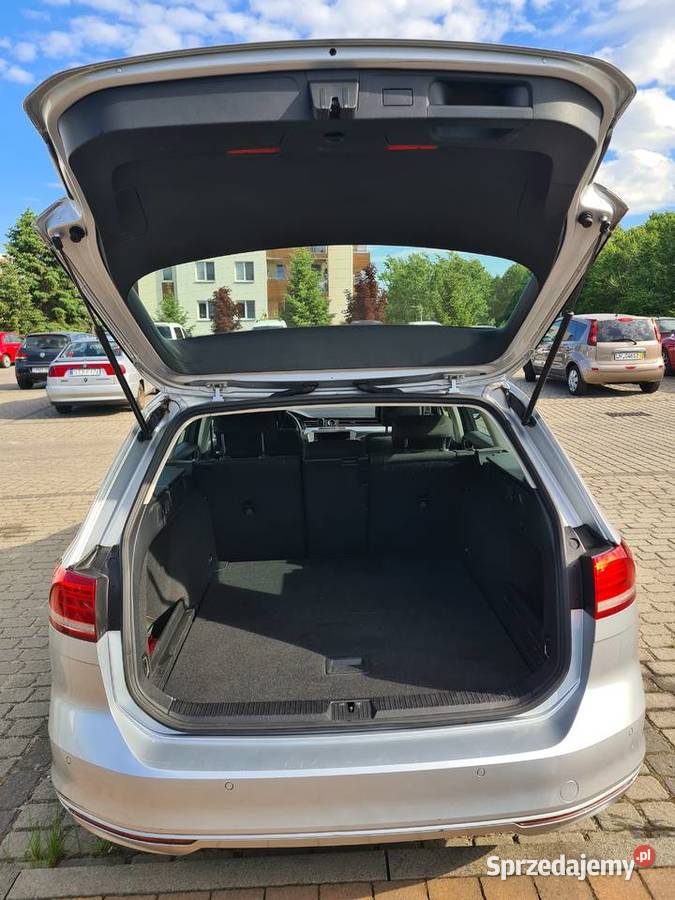 Sprzedam PASSAT B8 praktycznie w idealnym stanie ABS Katowice
