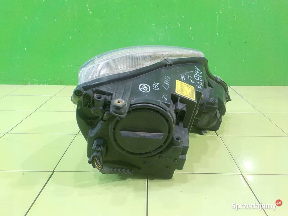 SKODA YETI 18 TSI 11r 5D lampa lewa przod Suków