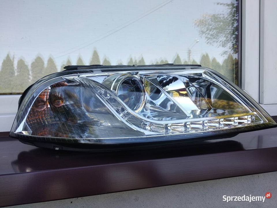 VW Passat B5 LIFT FL lampa przednia prawa łódzkie Sieradz sprzedam