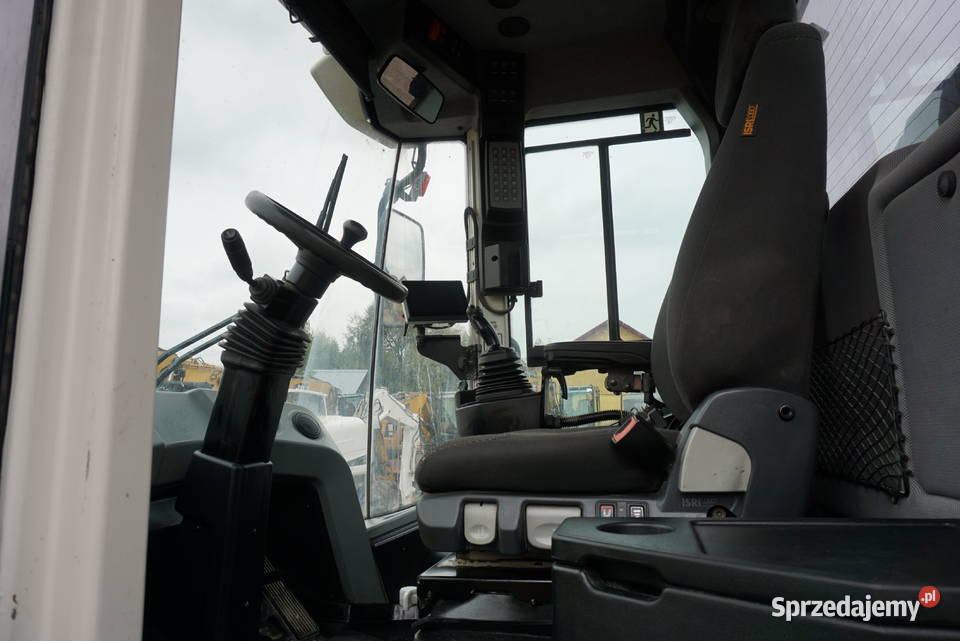 Ładowarka kołowa Liebherr L 550 2019