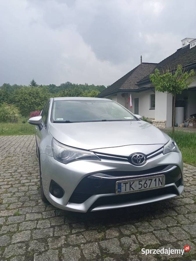 Toyota Avensis 20 diesel 2015 manualna Mieczysławka