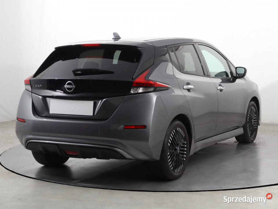 Nissan Leaf 40 kWh światła przeciwmgielne Leaf Samochody osobowe Katowice