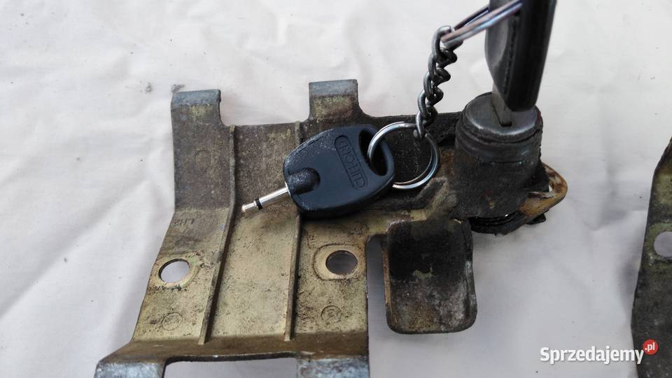 Polonez Caro Atu Plus Kombi wkladki zamka z Motoryzacja Stalowa Wola