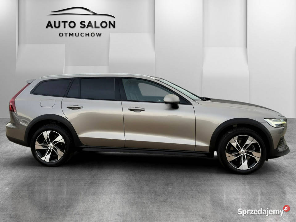 Volvo V60 Cross Country CROSS COUNTRY skóra nawi pełny VAT Otmuchów