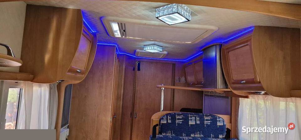 Frankia I 700 Samochód kepmingowy I rej 042001r Nowiny