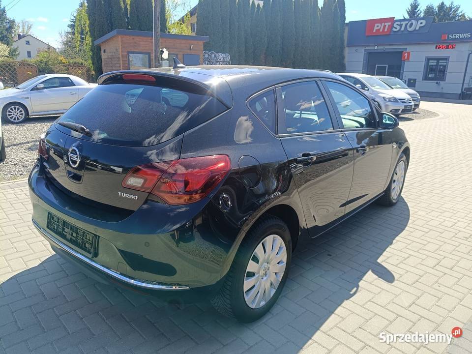Opel Astra J 14 TURBO 140 Super Stan Rogóźno