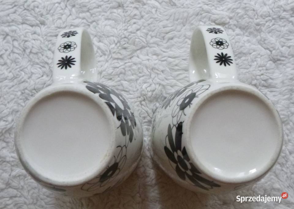 Ceramiczny kubek w kwiaty 2