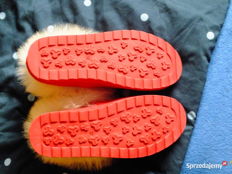 Sprzedam damskie buty ocieplane z futerkiem mało Damskie Gdańsk sprzedam
