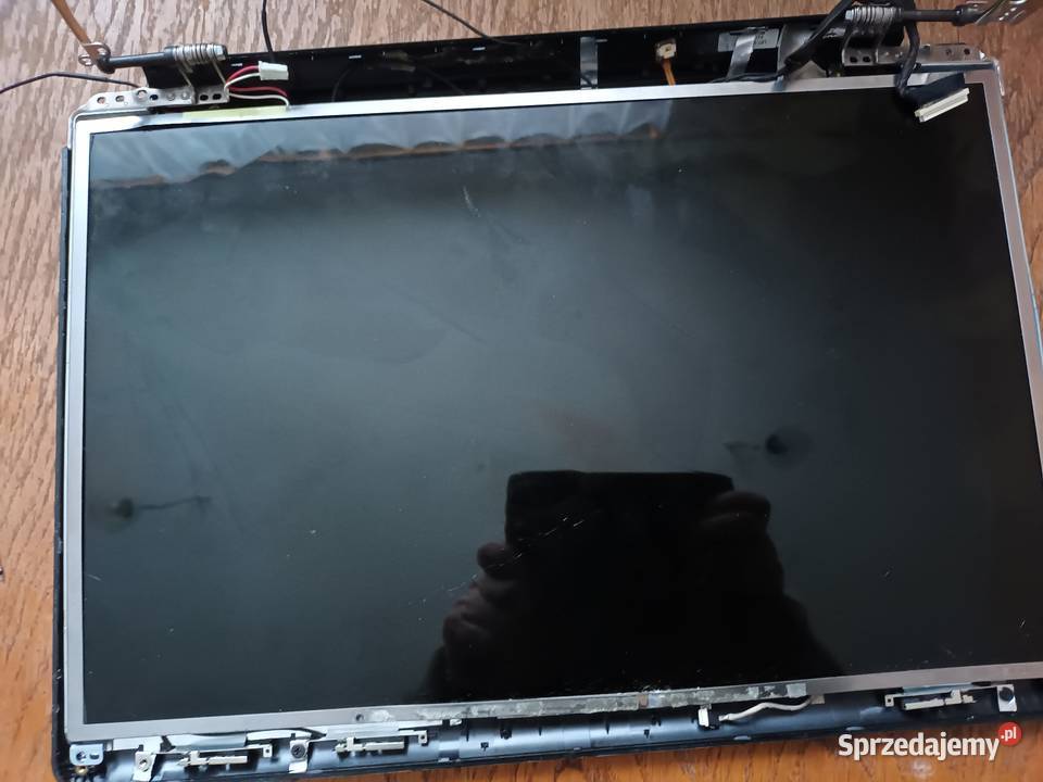 Zawiasy i elektronika z matrycy hp pavilion dv 7