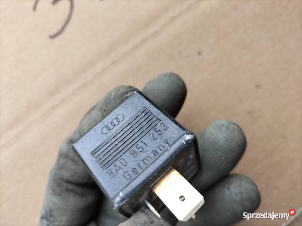 PRZEKAŹNIK 202 8A0951253 Układ elektryczny Kamień-Kolonia sprzedam