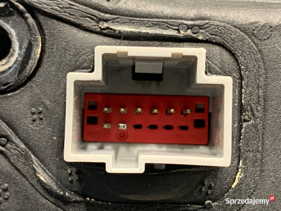 LUSTERKO LEWY FORD FOCUS IV Hatchback Shadow