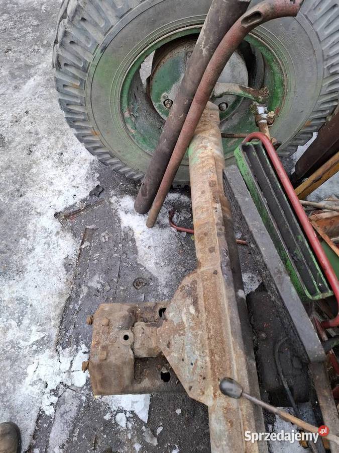 Siłowniki ładowarka tih I pozostałe części sprzedam