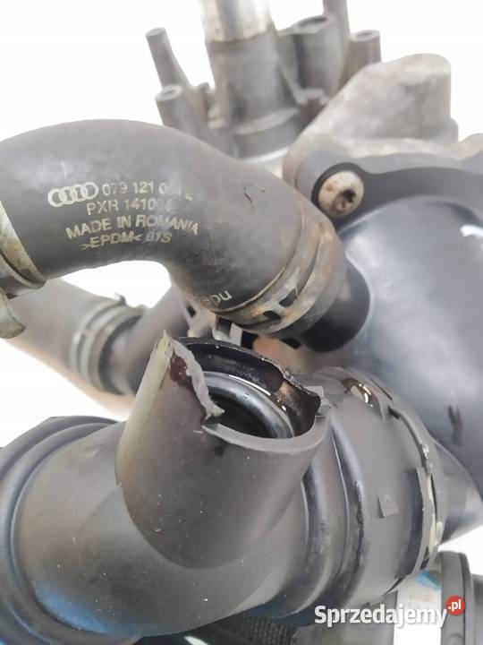 OBUDOWA TERMOSTATU POMPA WODY 079121013 Audi A7 Termostaty