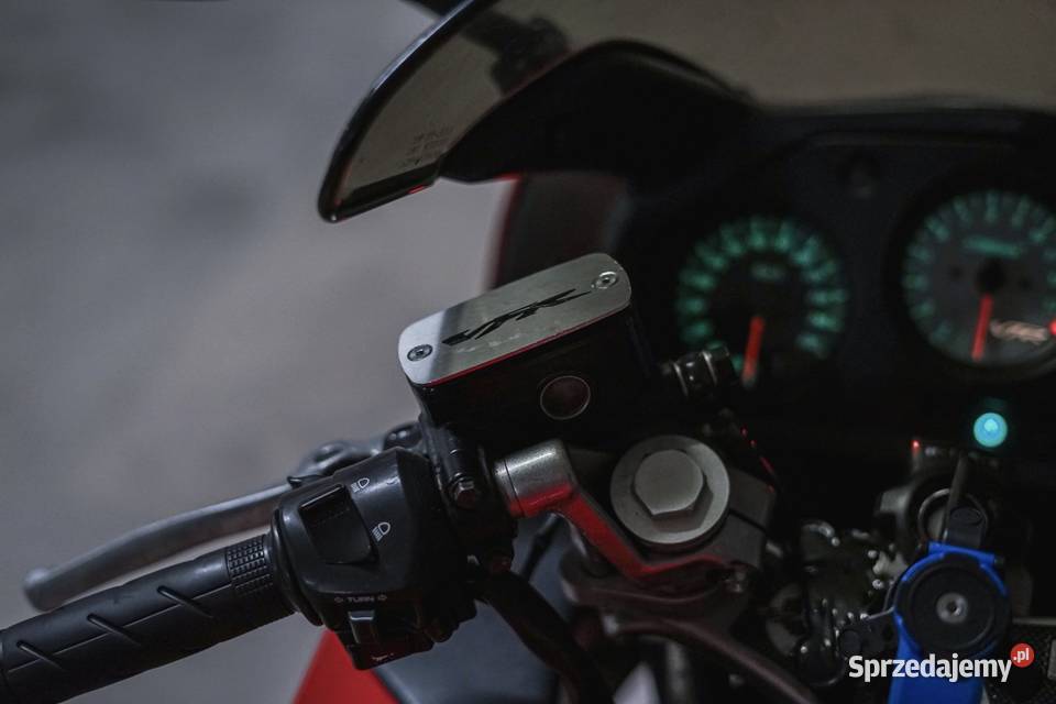 Honda VFR 800 FI Interceptor wystrojona na Power Rzeszów