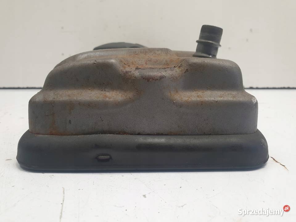 Citroen C3 14 8V KFT POKRYWA ZAWORÓW zaworowa Chełm