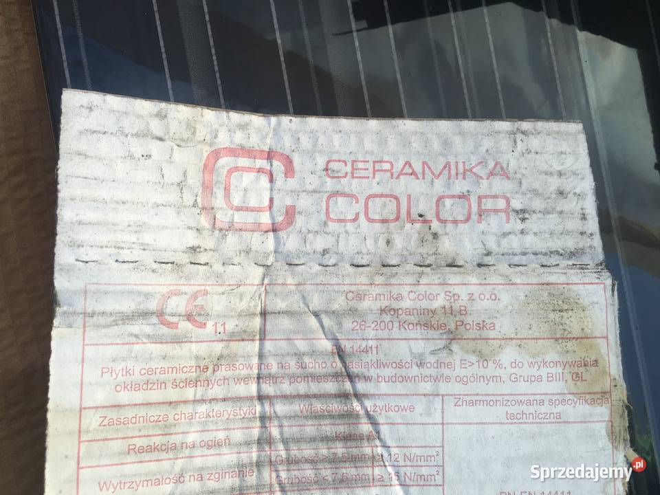 Glazura płytka ścienna crypto black 25x60 firmy Płytki i fugi Reguły