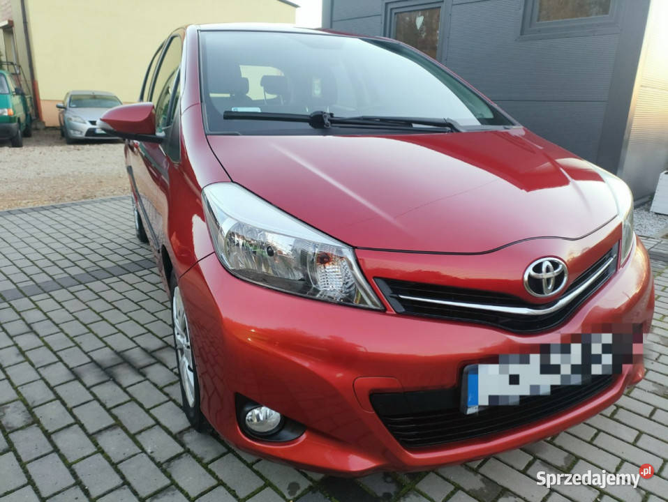 Toyota Yaris krajowa 1 właściciel Salon Polska ESP śląskie Chełm Śląski sprzedam