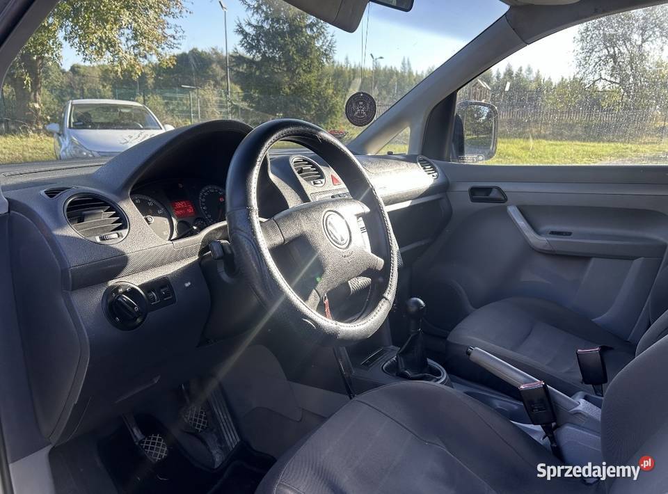 Volkswagen Caddy 14 75 2004 Rok produkcji 2004 Pińczów
