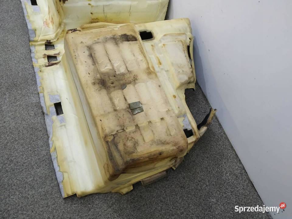 WYKŁADZINA WNĘTRZA DYWAN TYŁ Bmw Seria 6 II świętokrzyskie