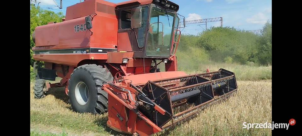 Kombajn zbożowy torowy Case 1640 Axial Flow Rejowiec Fabryczny