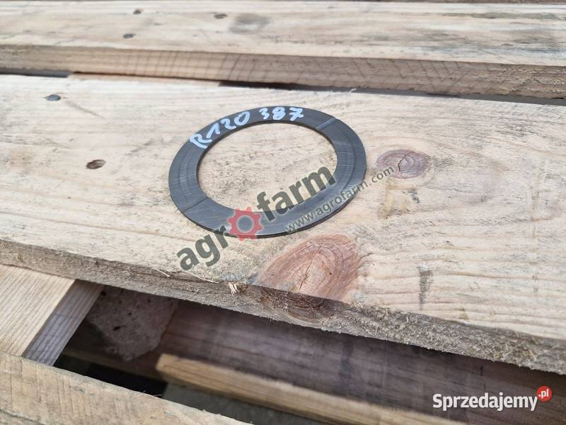 Podkładka oporowa łożyska John Deere 6155M