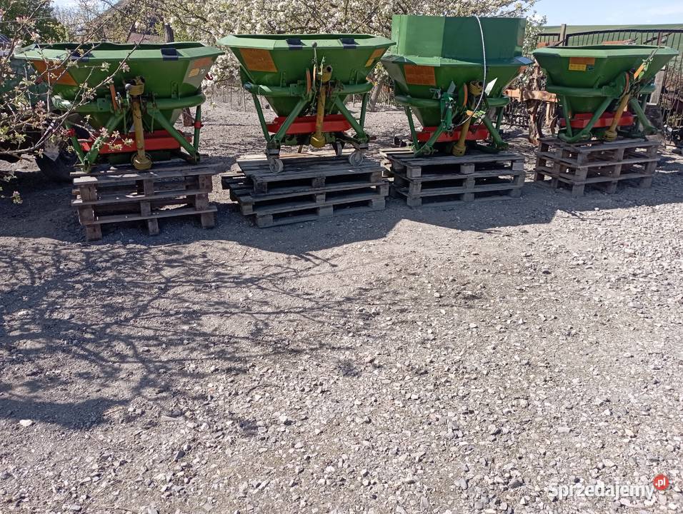 Rozsiewacz Amazone F 403 Miechów sprzedam