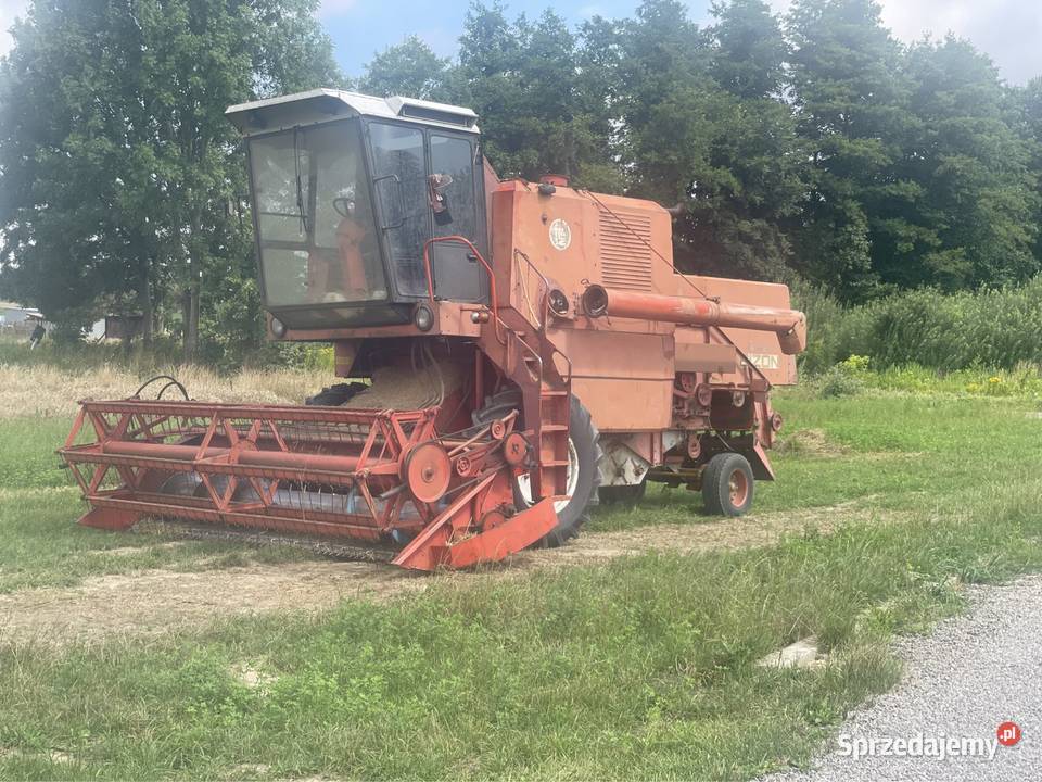 Kombajn bizon zo 56 kabina od rekorda