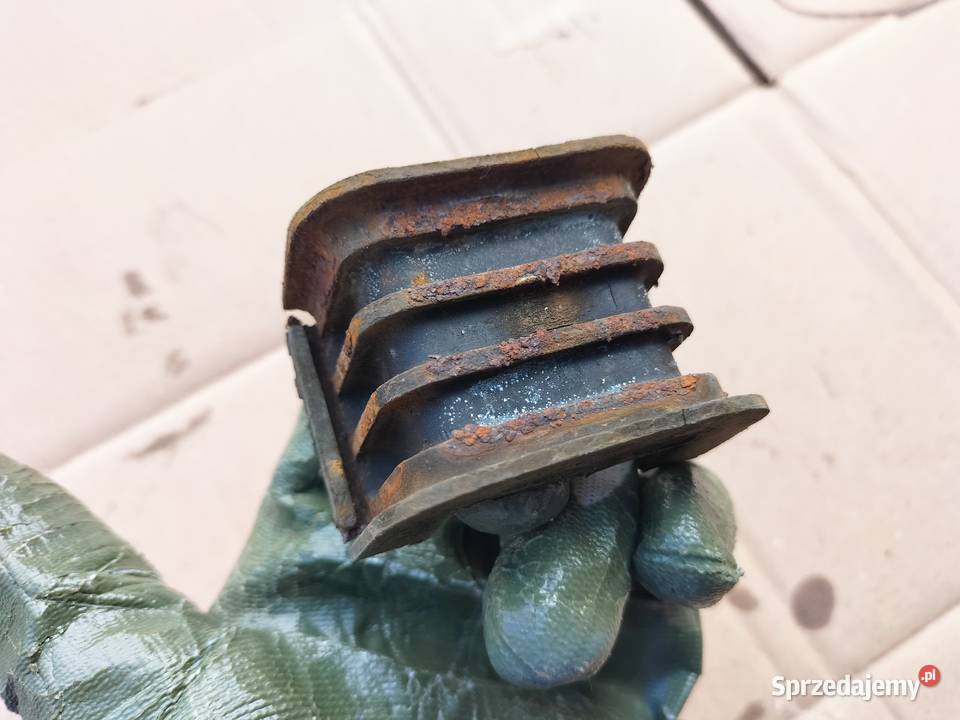 FIAT 125P POLONEZ PODKŁADKA POD CHŁODNICE WODY
