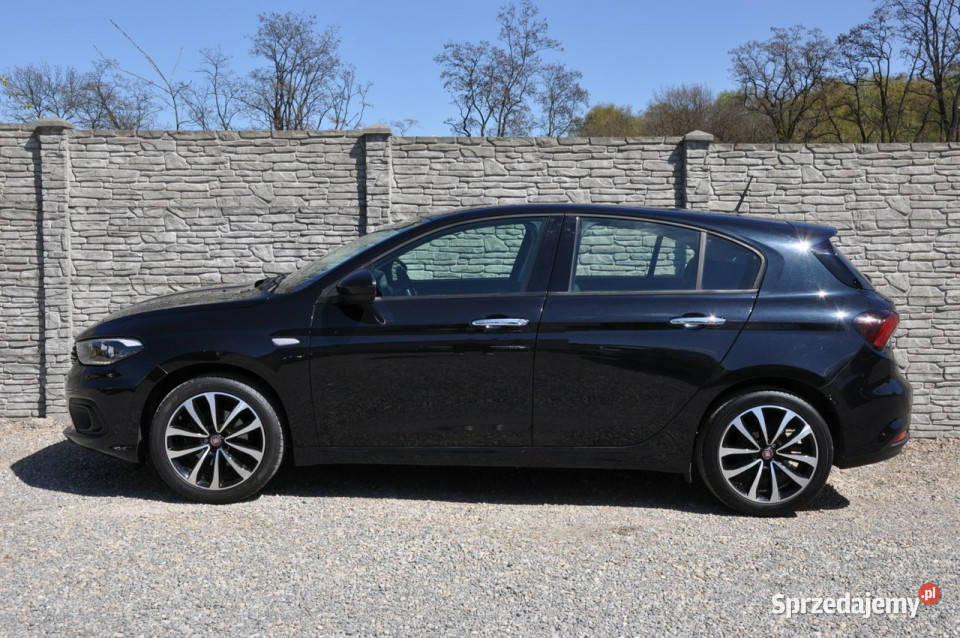 Fiat Tipo 14 95 hatchback LED Navi Kamera światła do jazdy dziennej Dąbrowa Górnicza