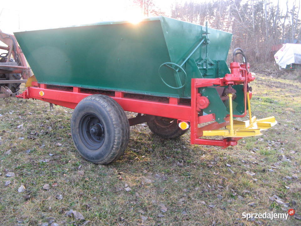 Rozsiewacz RCV 3 hydrauliczny na Ryki