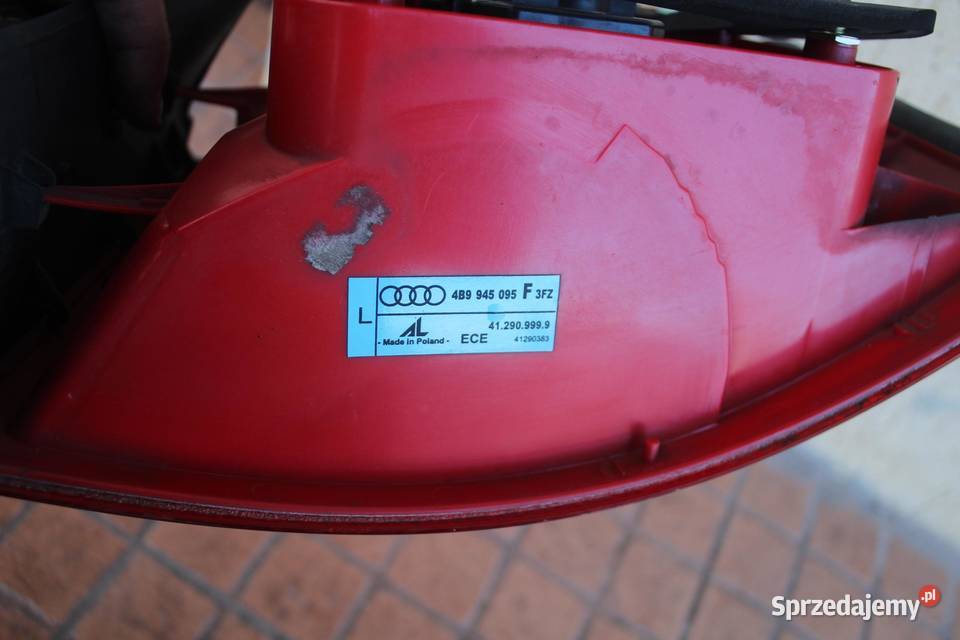 LAMPA LEWY TYŁ AUDI A6 C5 KOMBI AVANT 4B9945095F