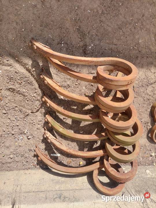 Stare zabytkowe konne narzędzia rolnicze